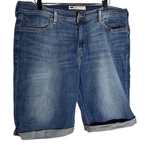 Levi’s shorts capris size 16